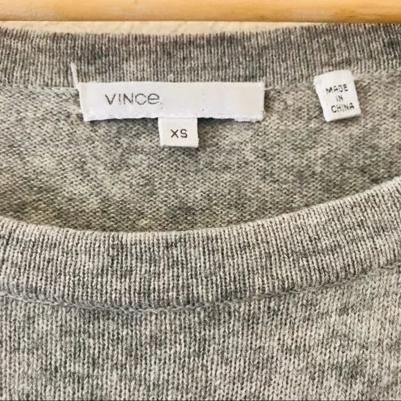 Vince. Balloon Sleeve Top - Picture 3 of 5